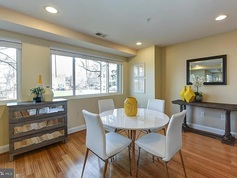 804 Taylor St NW #203 — Photo 6