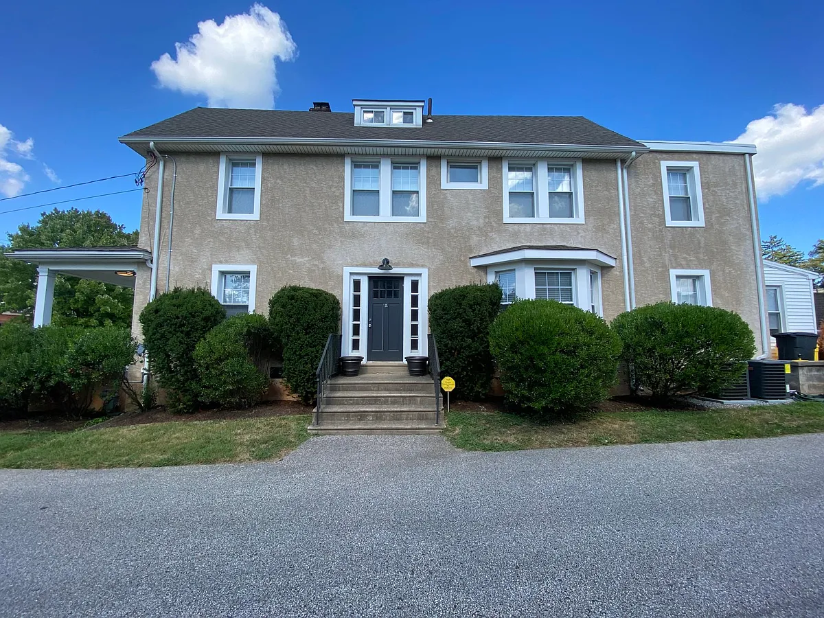 Building Photo - 67 Greenfield Ave