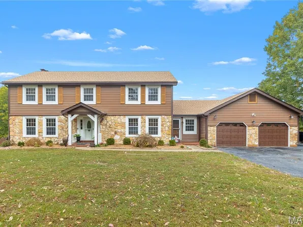 17630 Old Jamestown Rd, Florissant, MO 63034