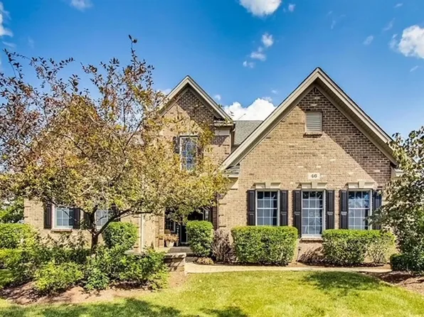 46 Tournament Dr S, Hawthorn Woods, IL 60047