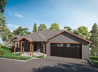 1362 NE Indian Trl, Lincoln City, OR