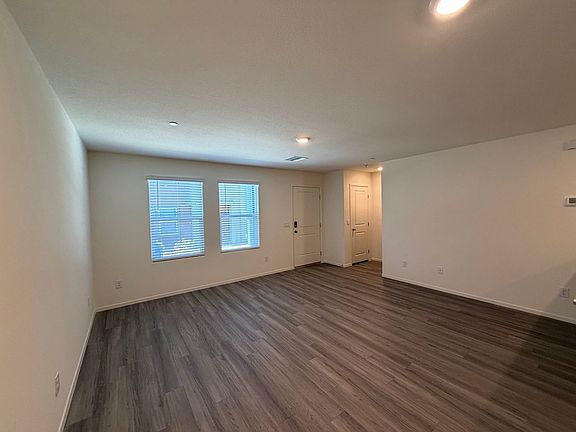4th image of 6169 Aster Garden St