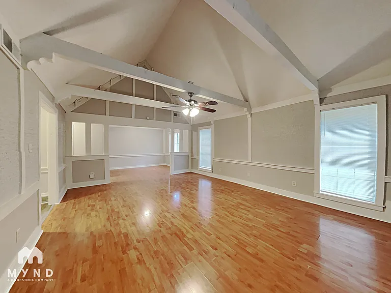 464 Windridge Point — Photo 8