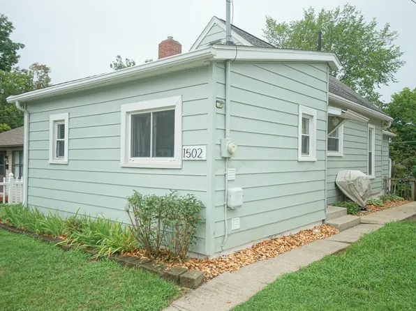 1502 Chestnut St, Winona Lake, IN 46590