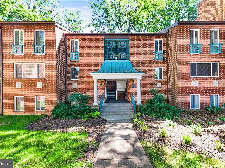 11814 Breton Ct #1A — Photo 1