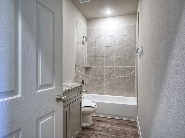 9173 Inwood — Photo 10