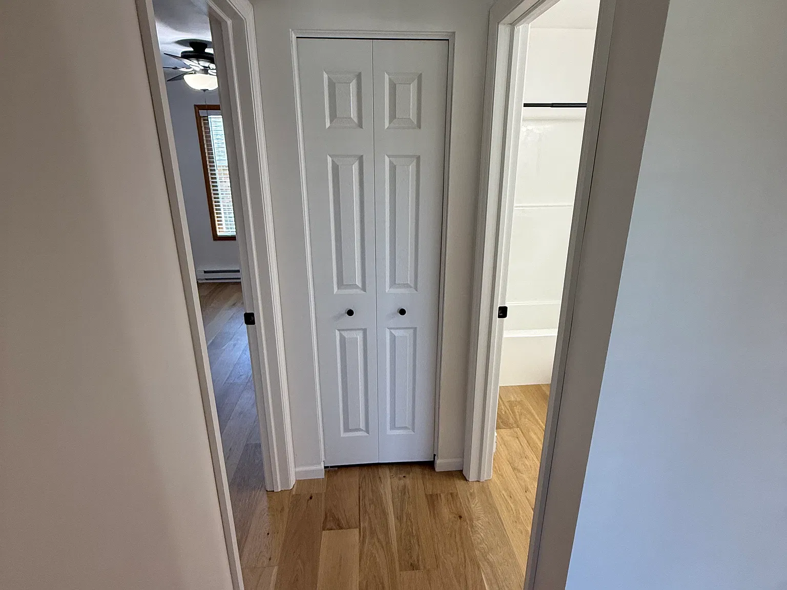 2 bed, 1.5 bath, 1000 sqft, $1,950 — Photo 4