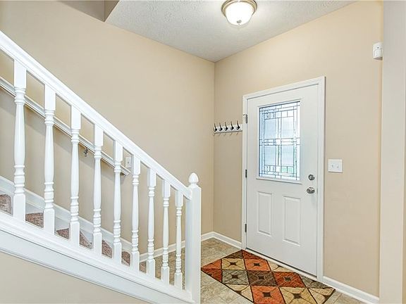 2nd image of 5562 Wythe Ln