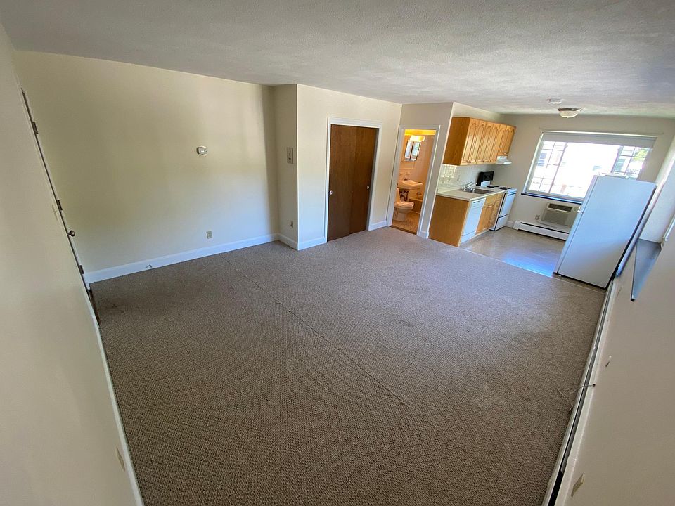 2nd image of 4A Brattle Dr #4