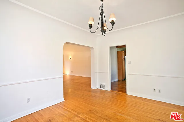 2035 Selby Ave — Photo 7