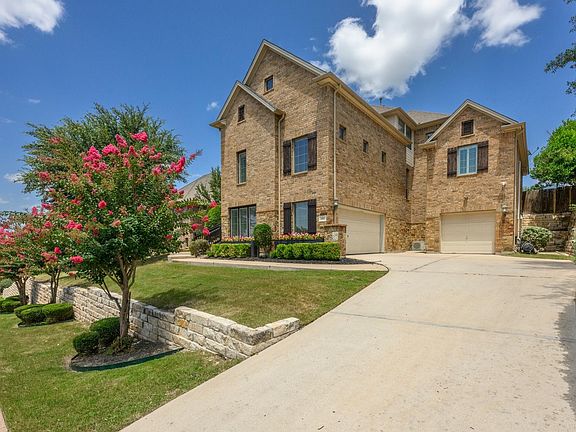 4th image of 490 Aspen Dr