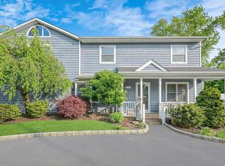 224 15th St, West Babylon, NY 11704
