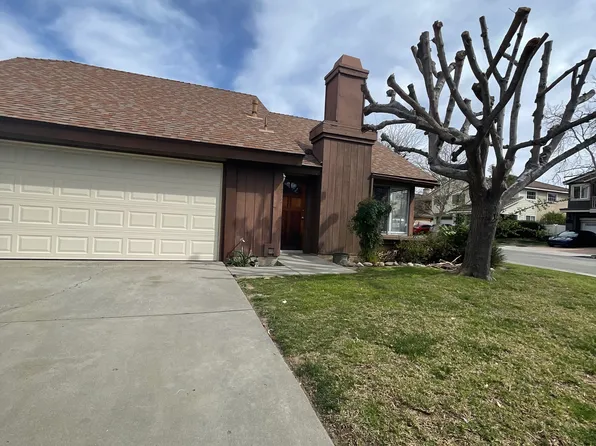 102 Surrey Way, Fillmore, CA 93015