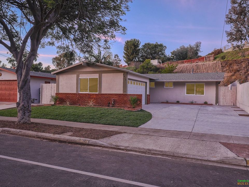 1st image of 4634 Chateau Dr