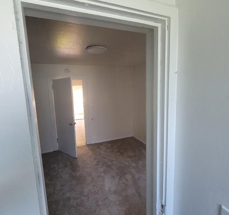 2nd image of 221 1/2 6th St APT B