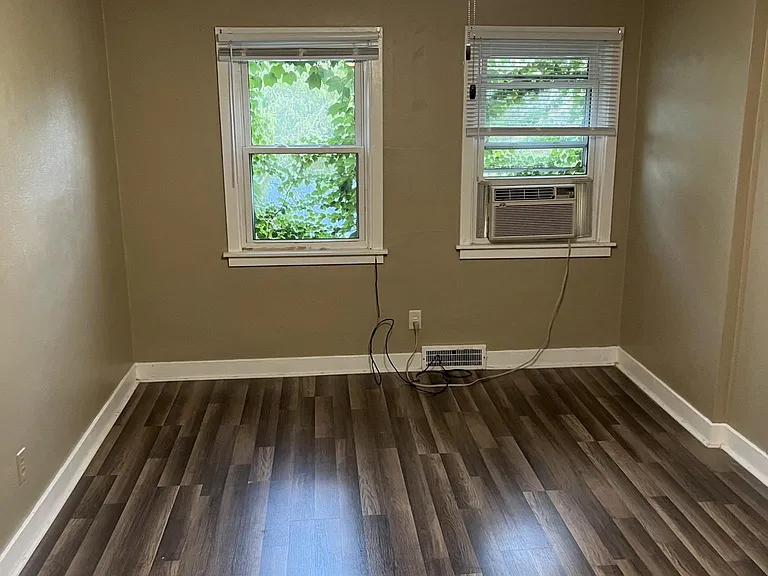 2705 Asbury Rd #5 — Photo 4