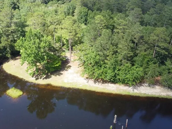 212 Memorial Dr, West Columbia, SC 29170