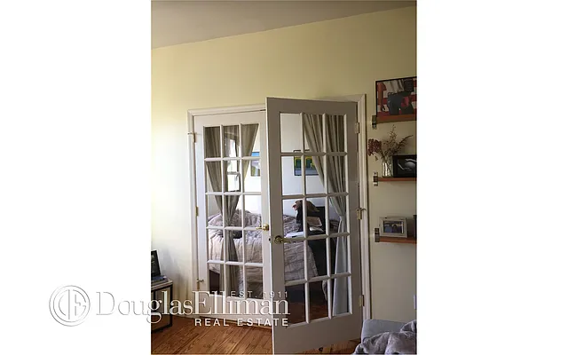 Rented by Douglas Elliman | media 39