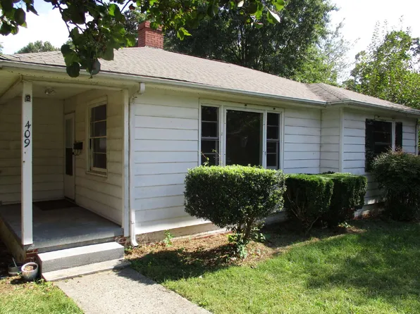 409 Mayflower Dr, Greensboro, NC 27403