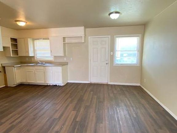 2nd image of 1704 E Dartmouth St APT B
