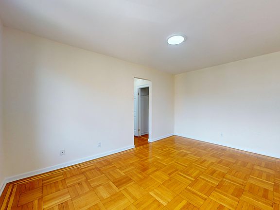 2nd image of 620 W 171st St APT 5B
