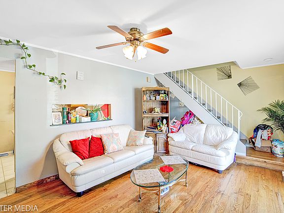 3rd image of 653 Hale Ct #36-B