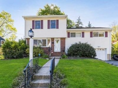 106 Pleasant St, Dumont, NJ, 07628