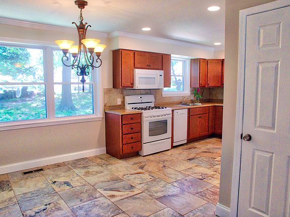 2nd image of 4254 Marseille Dr