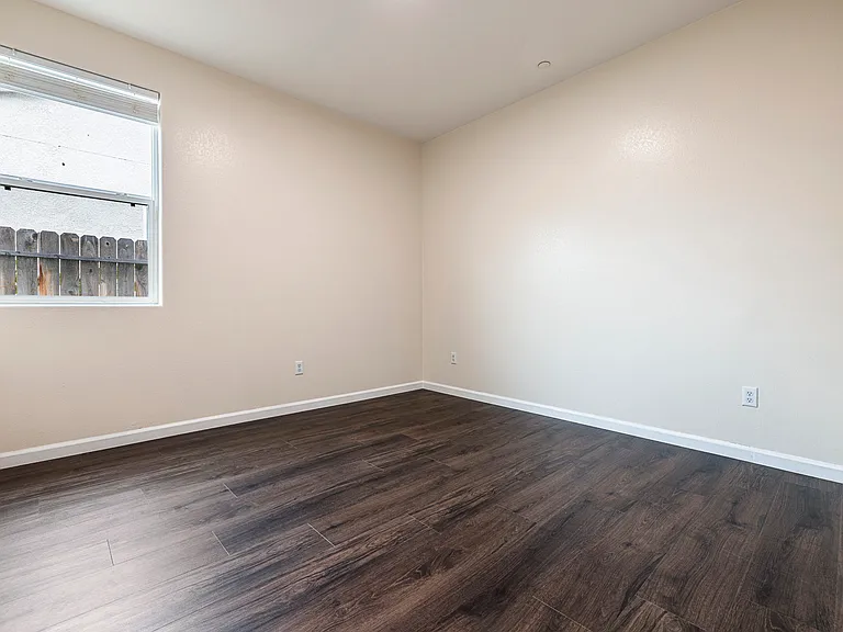 6441 W Santa Ana Ave — Photo 35