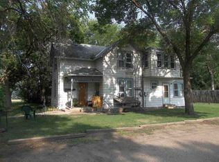110 W 6th St, Yankton, SD 57078