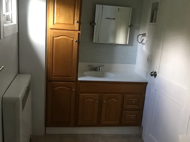 75 Montgomery St #2 — Photo 11