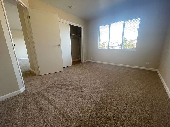 4th image of 232 29th St APT 11