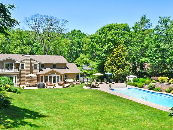4th image of 42 Arbor Ln