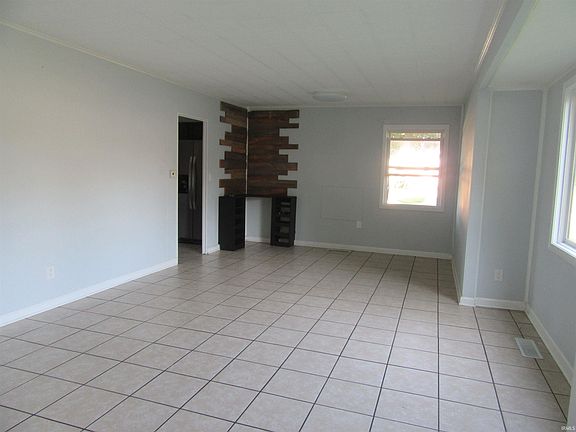 3rd image of 411 Joy St