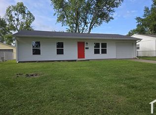 2419 E Nevada St, Urbana, IL 61802