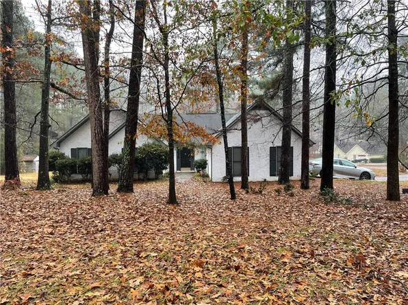 1367 Grindenwald Dr, Jonesboro, GA 30238