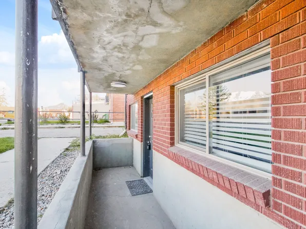 216 S 100 W, 216 S 100th St W APT 3, Springville, UT 84663