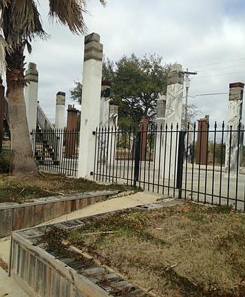 5th image of 10207 S River Dr