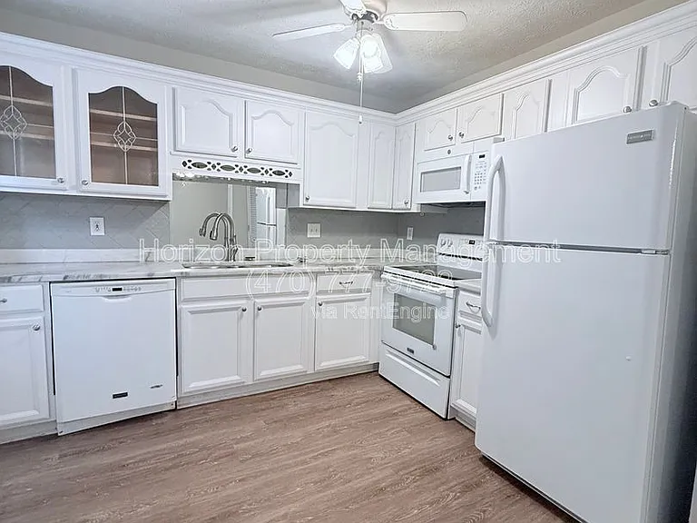 3512 Nutmeg Dr — Photo 6
