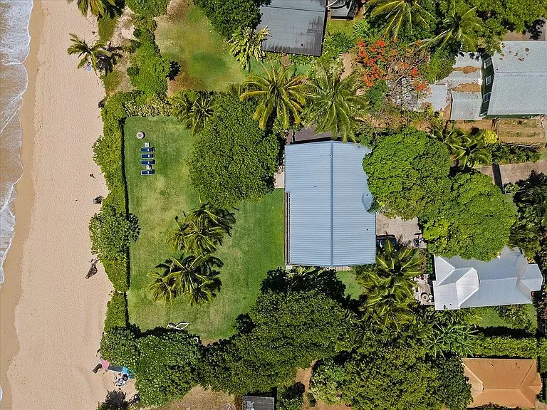 33 Hana Hwy — Photo 15