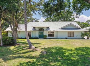 1146 SW Magnolia Bluff Dr, Palm City, FL 34990