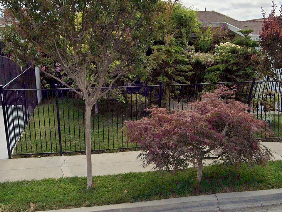 1st image of 26386 Underwood Ave