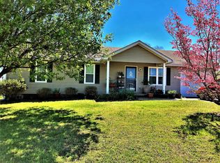 4516 Woodstone Dr, Bowling Green, KY 42101