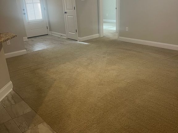4th image of 11589 Caroline Ct