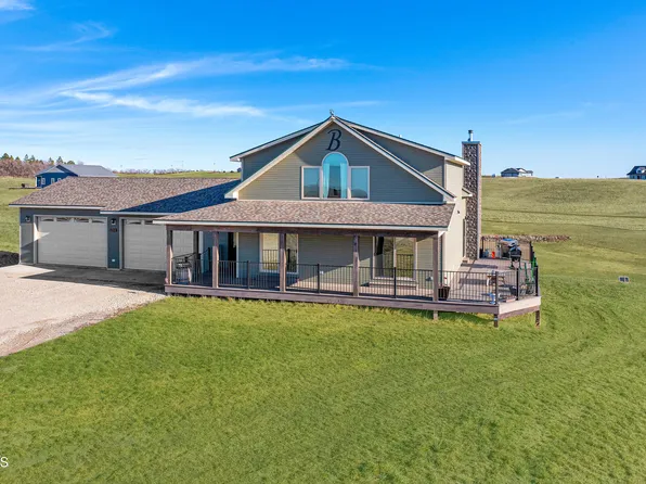 12932 Clark Ct, Williston, ND 58801