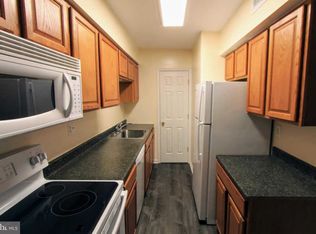 5902 Kingsford Rd #410, Springfield, VA 22152