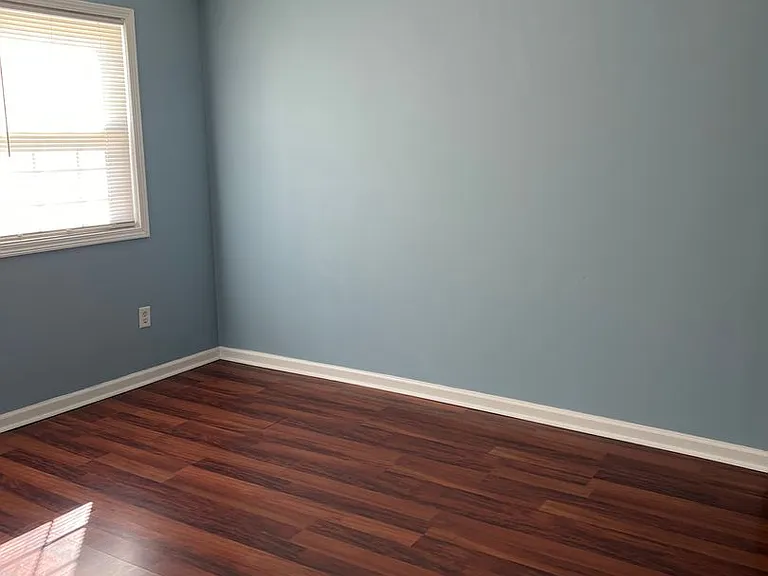 514 Monroe St — Photo 9