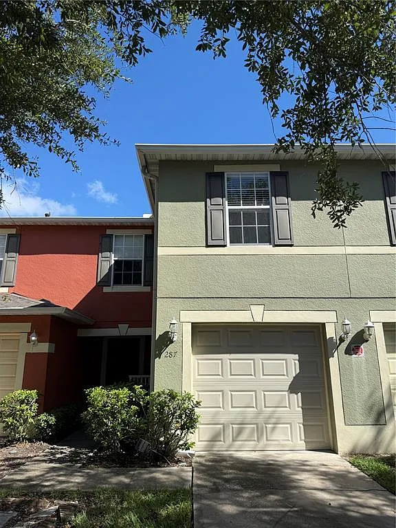 3 bed, 2.5 bath, 1495 sqft, $2,000 — Photo 1