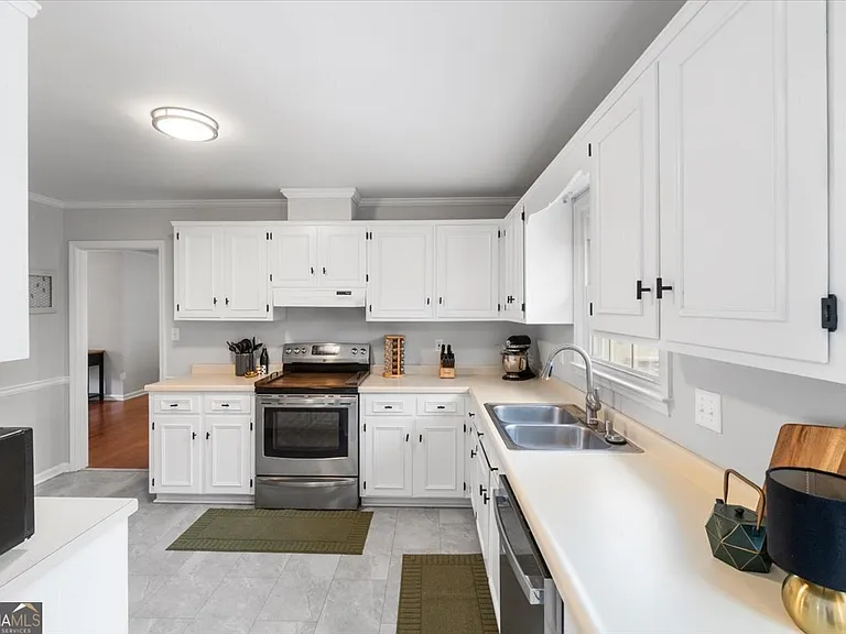325 Brookstone Dr — Photo 12