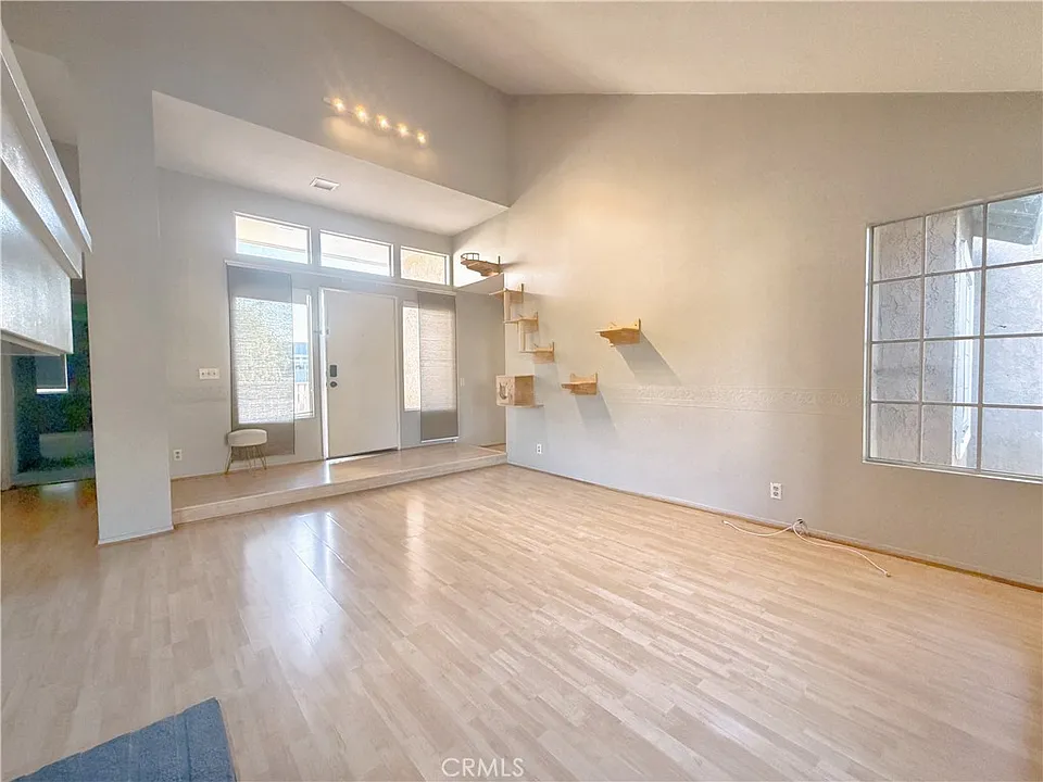 121 Greenfield